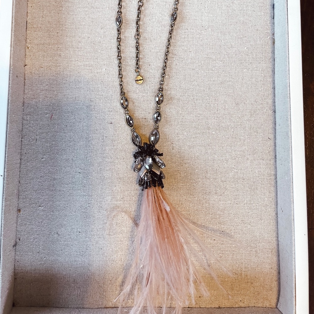 Stella and dot feather and jewel necklace